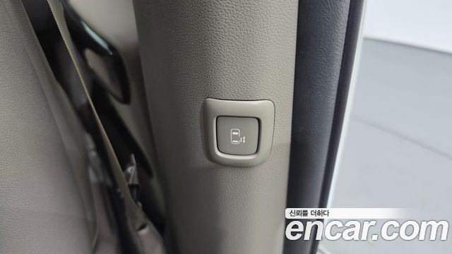 Kia Canival 2020 — photo 31