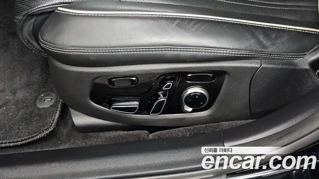 Genesis G90 2021 — photo 32