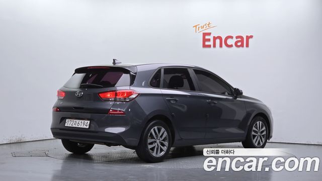 Hyundai i30 2018 — photo 2