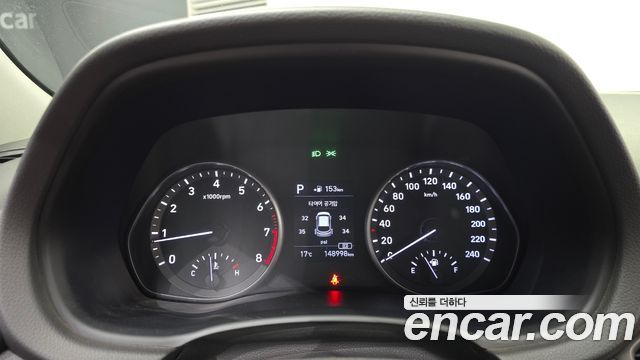 Hyundai i30 2018 — photo 11