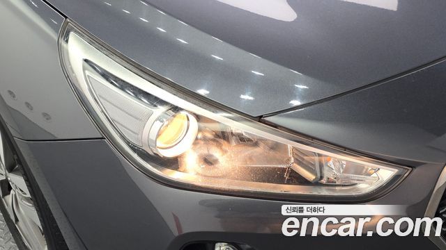 Hyundai i30 2018 — photo 8