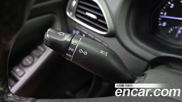 Hyundai i30 2018 — photo 30