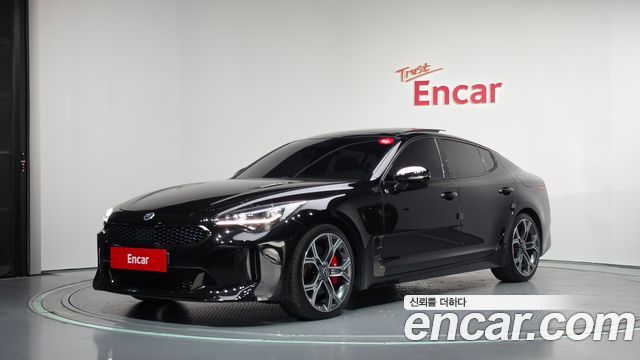 Kia Stinger 2018 — photo 1