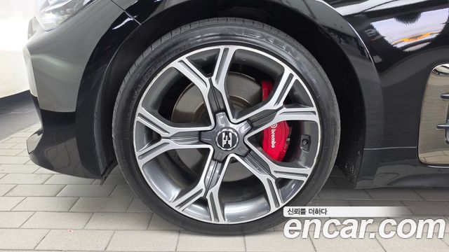 Kia Stinger 2018 — photo 5