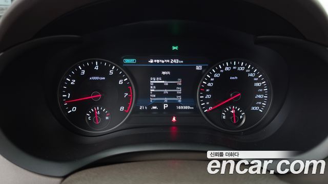 Kia Stinger 2018 — photo 8