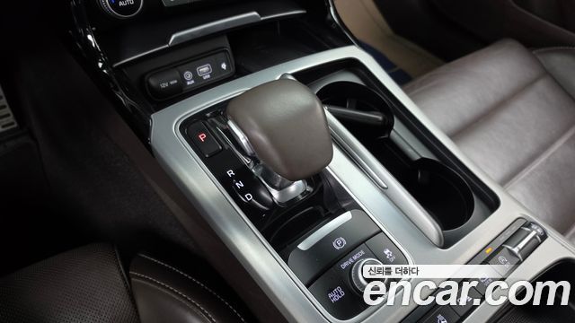 Kia Stinger 2018 — photo 9
