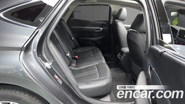 Hyundai Sonata 2020 — photo 17
