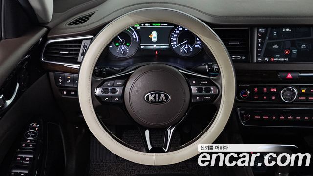 Kia K7 2019 — photo 13