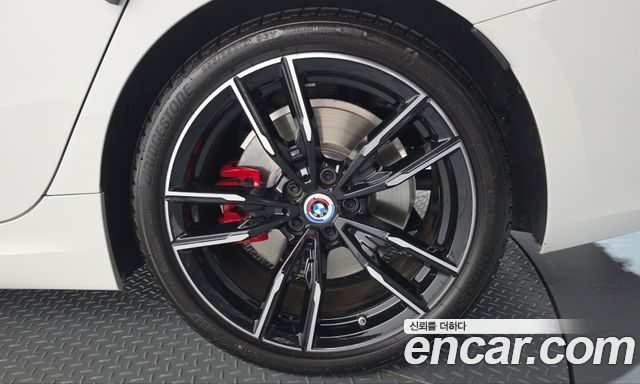 BMW 3-Series 2025 — photo 7