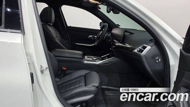 BMW 3-Series 2025 — photo 16