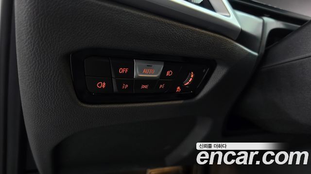 BMW 3-Series 2025 — photo 29