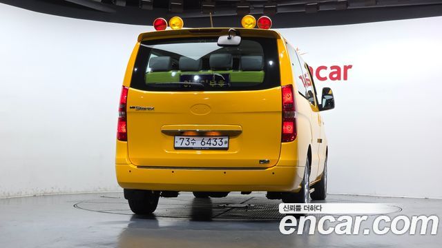 Hyundai Starex 2019 — photo 4