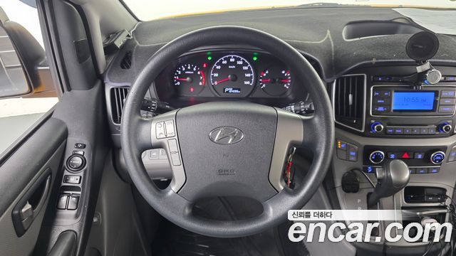 Hyundai Starex 2019 — photo 19