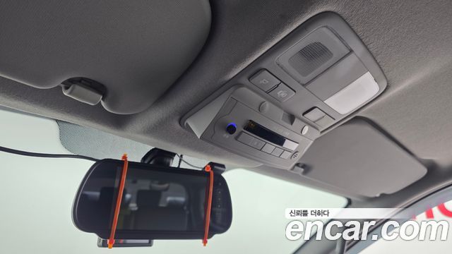 Hyundai Starex 2019 — photo 22
