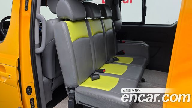 Hyundai Starex 2019 — photo 16
