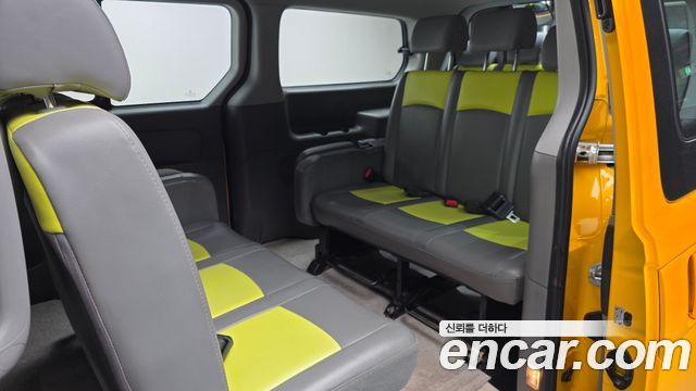 Hyundai Starex 2019 — photo 28