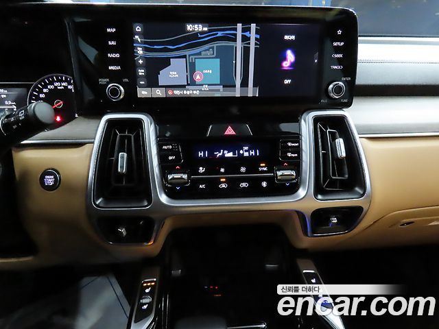 Kia Sorento 2023 — photo 12