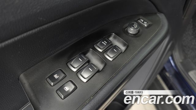 KG Mobility Rexton 2019 — photo 30