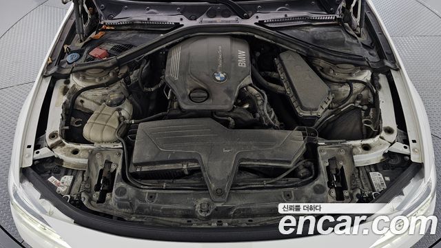 BMW 3-Series 2016 — photo 6