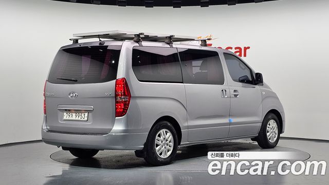 Hyundai Starex 2018 — photo 2