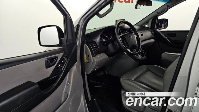 Hyundai Starex 2018 — photo 10