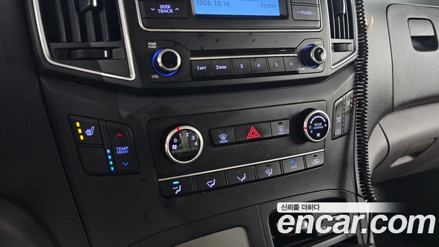 Hyundai Starex 2018 — photo 19