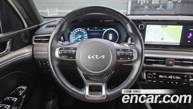 Kia K5 2022 — photo 18