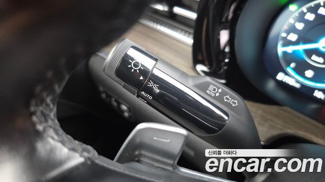 Kia K5 2022 — photo 23