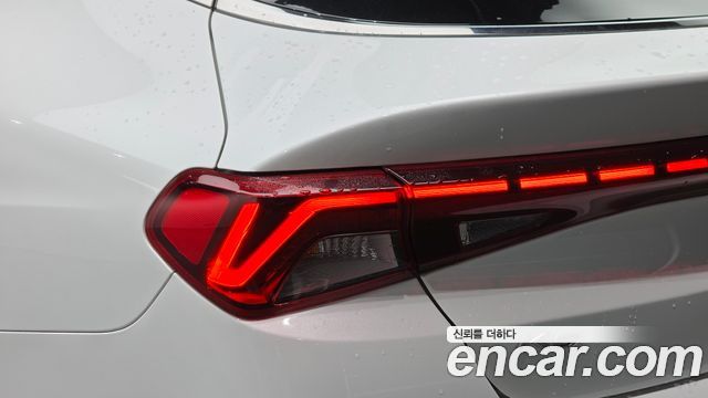 Kia K5 2022 — photo 9