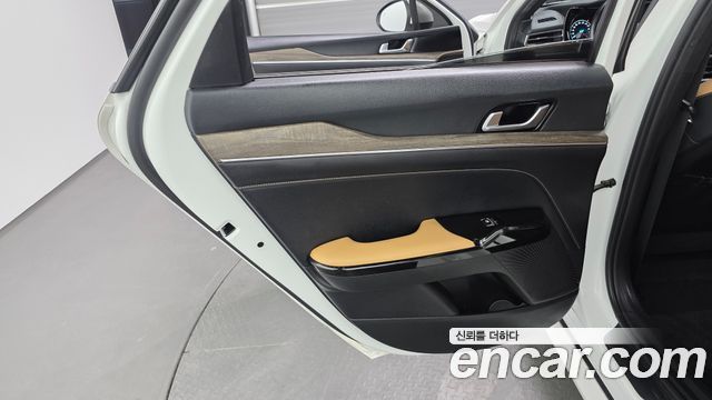 Kia K5 2022 — photo 15