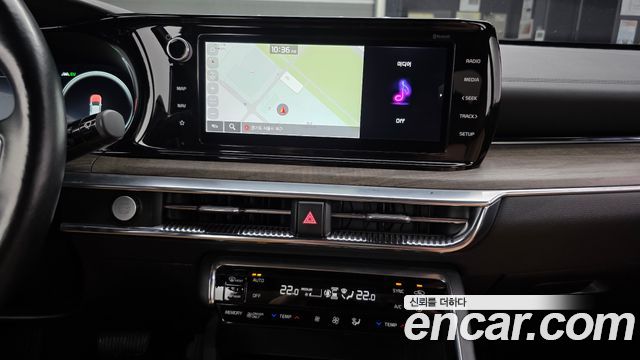 Kia K5 2022 — photo 29