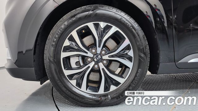 Kia Canival 2021 — photo 5