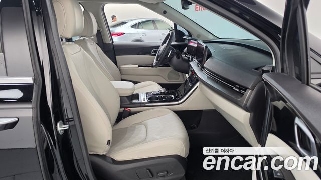 Kia Canival 2021 — photo 11