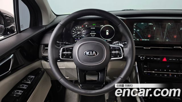 Kia Canival 2021 — photo 13