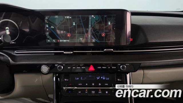 Kia Canival 2021 — photo 14