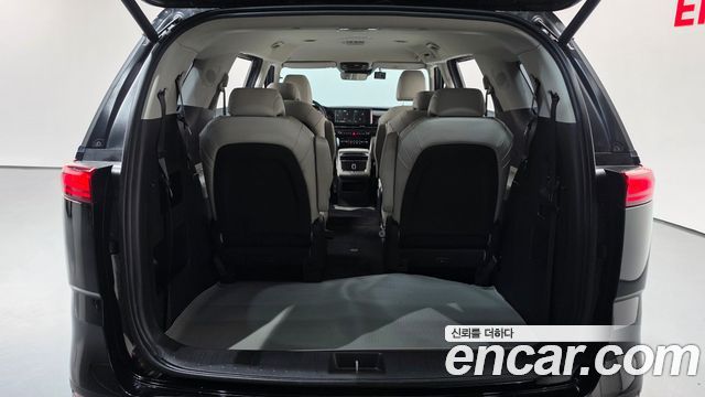 Kia Canival 2021 — photo 20