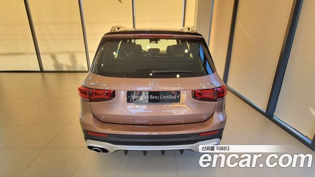 Mercedes-Benz GLB-Class 2022 — photo 4