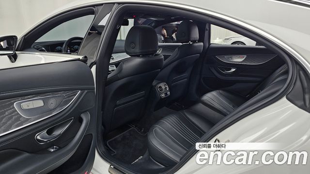 Mercedes-Benz CLS-Class 2021 — photo 17