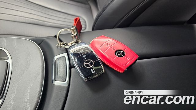 Mercedes-Benz CLS-Class 2021 — photo 21