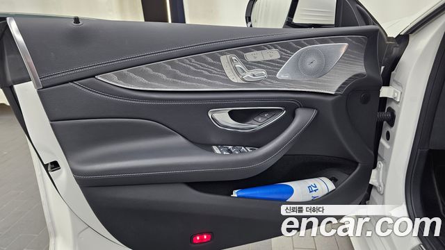 Mercedes-Benz CLS-Class 2021 — photo 14