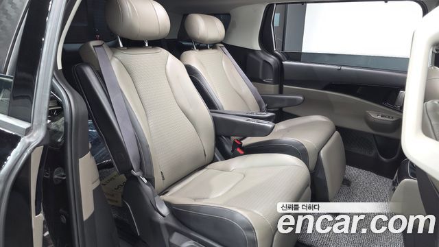 Kia Canival 2025 — photo 12