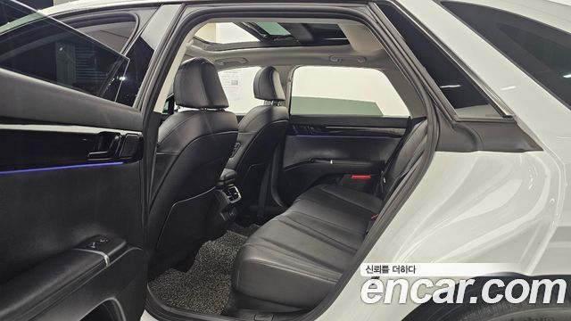 Hyundai Grandeur 2023 — photo 16