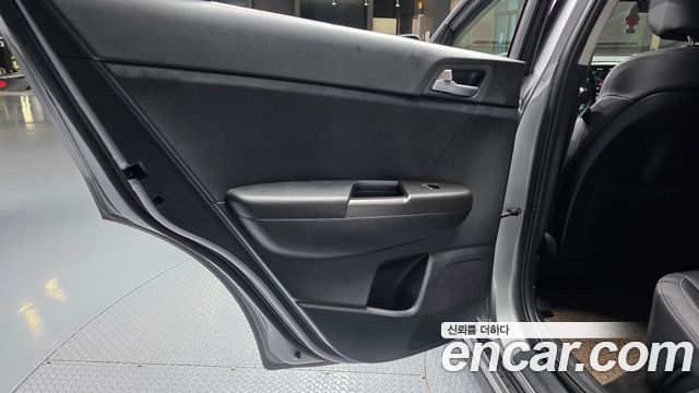 Kia Sportage 2022 — photo 15