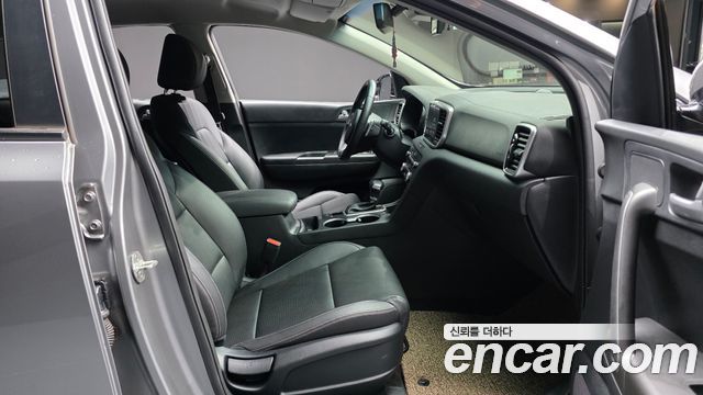 Kia Sportage 2022 — photo 16
