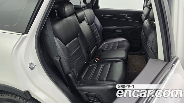 Kia Sorento 2016 — photo 11