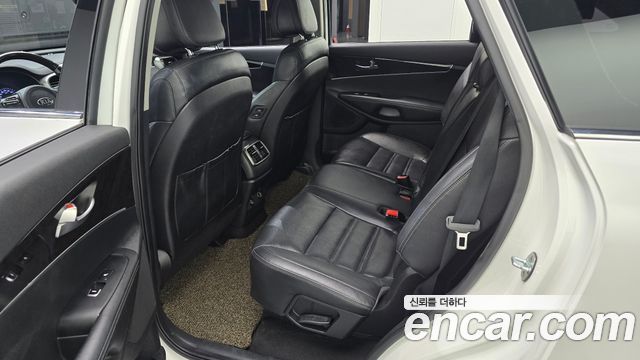 Kia Sorento 2016 — photo 12