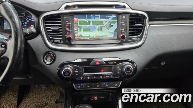 Kia Sorento 2016 — photo 14