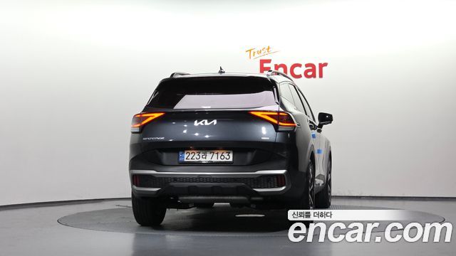 Kia Sportage 2023 — photo 4
