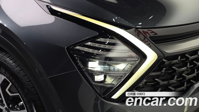 Kia Sportage 2023 — photo 8