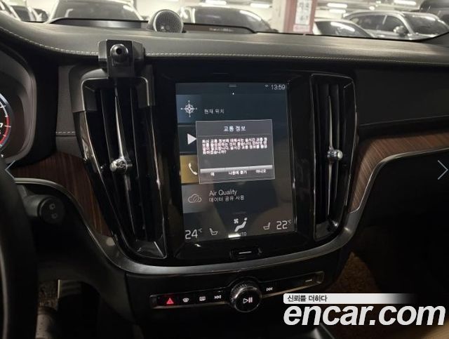 Volvo V60 2021 — photo 6